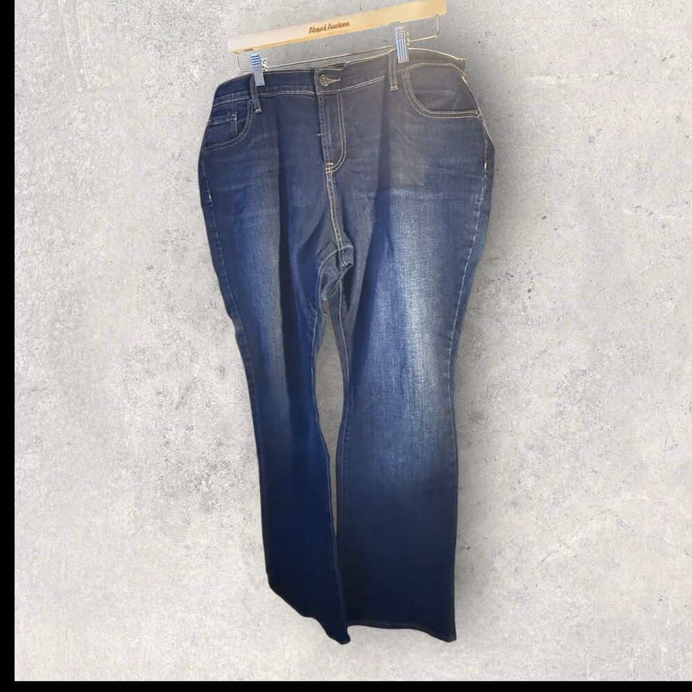 Old Navy The Sweetheart Blue Denim Jeans Womans Size 18 Regular Dark Wash
